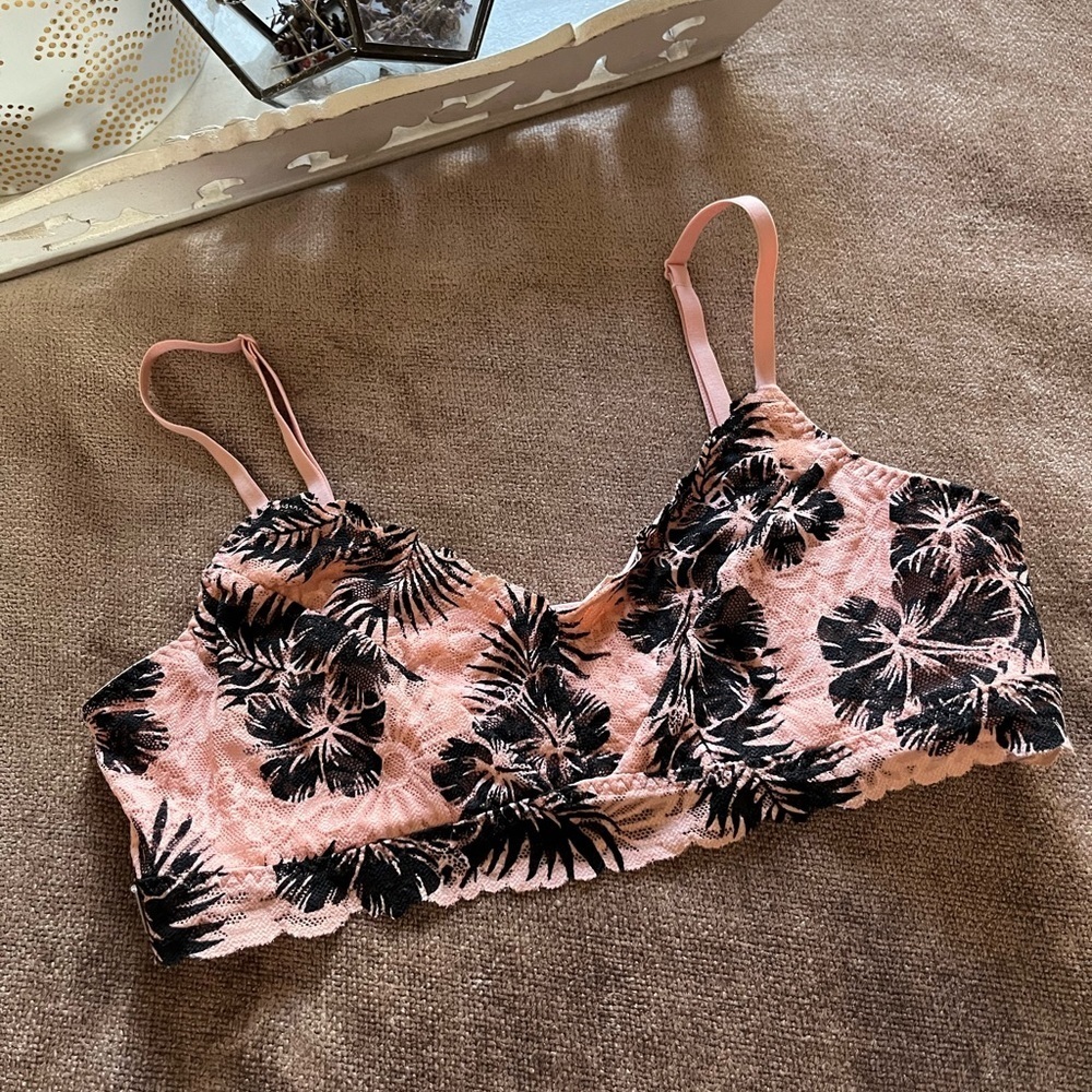 PINK Victoria’s Secret Floral Bralette- Size Small